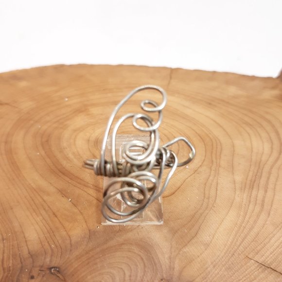 RING, HANDCRAFTED FREEFORM METAL SIZE 8 - Picture 3 of 4